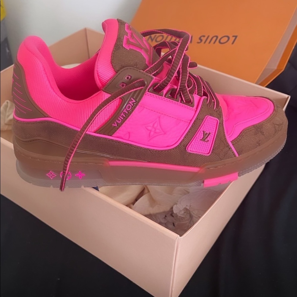 Louis Vuitton LV trainer sneakers - Picture 3 of 6